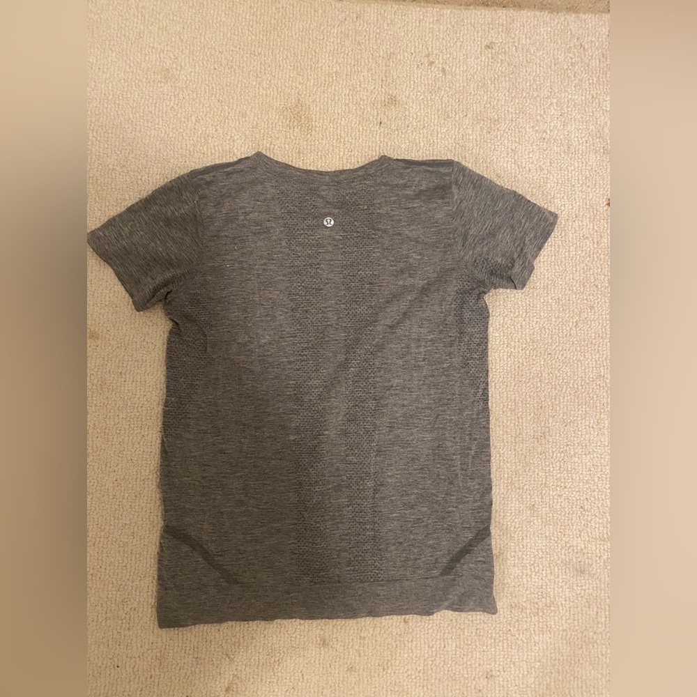 Lulu lemon grey swiftly tech shirt